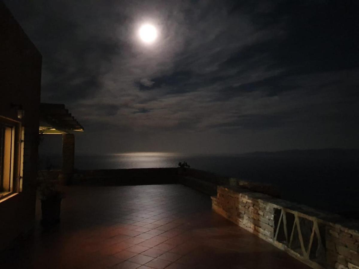 Breathtaking Seaview Villa In A Serene Scenery Chavouna Exteriér fotografie